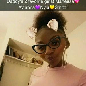 Meet your Posher, Tia